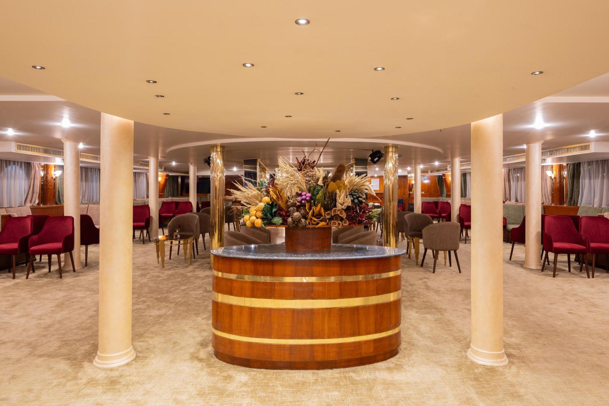 Hotel Magic I Nile Cruise Deluxe Boat The Scheduled Departure Is On Saturday For A 7-Day Nile Cruise Luxor Esterno foto
