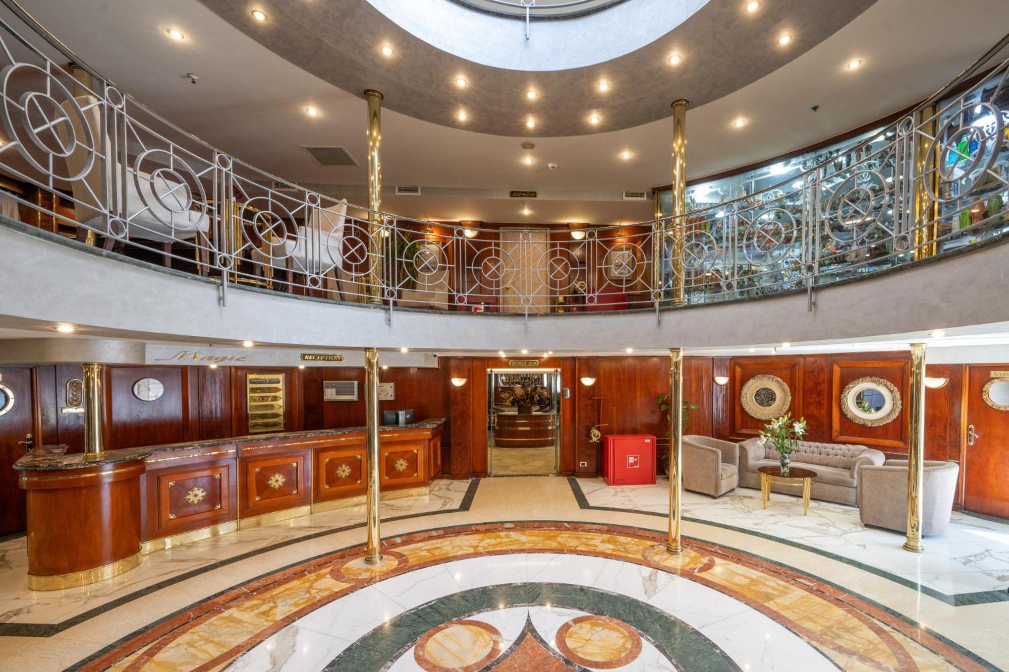 Hotel Magic I Nile Cruise Deluxe Boat The Scheduled Departure Is On Saturday For A 7-Day Nile Cruise Luxor Esterno foto