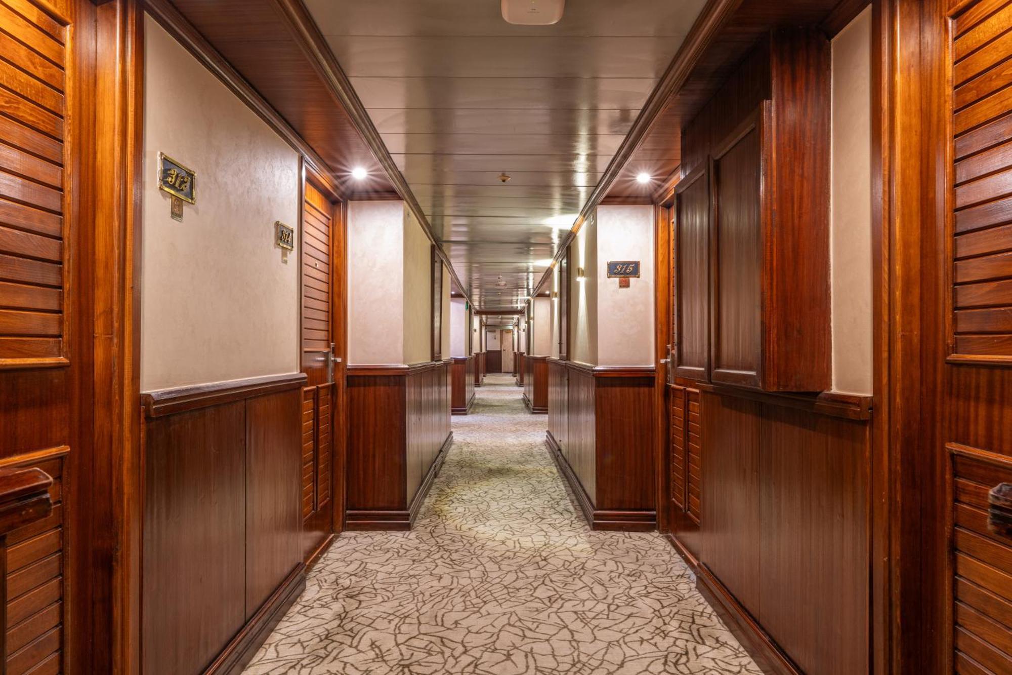 Hotel Magic I Nile Cruise Deluxe Boat The Scheduled Departure Is On Saturday For A 7-Day Nile Cruise Luxor Esterno foto