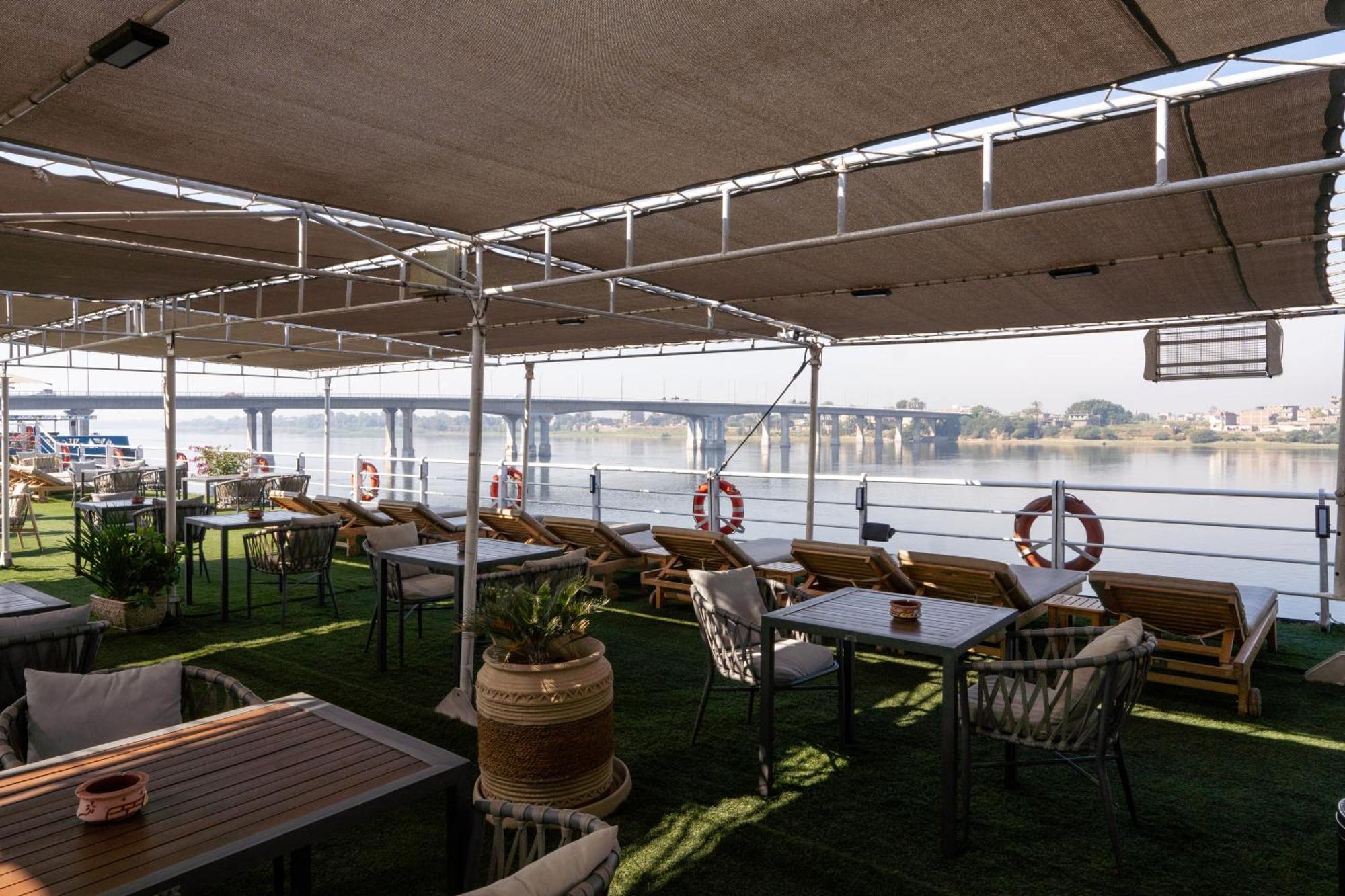 Hotel Magic I Nile Cruise Deluxe Boat The Scheduled Departure Is On Saturday For A 7-Day Nile Cruise Luxor Esterno foto